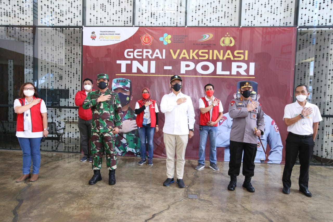 Kapolri Targetkan 100 Ribu Buruh Di Solo Raya Menerima Vaksin